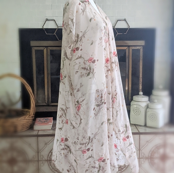 Floral Duster - Picture 4 of 7